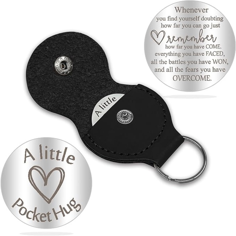 Jack & Chris Pocket hug token leather key chain new in package black